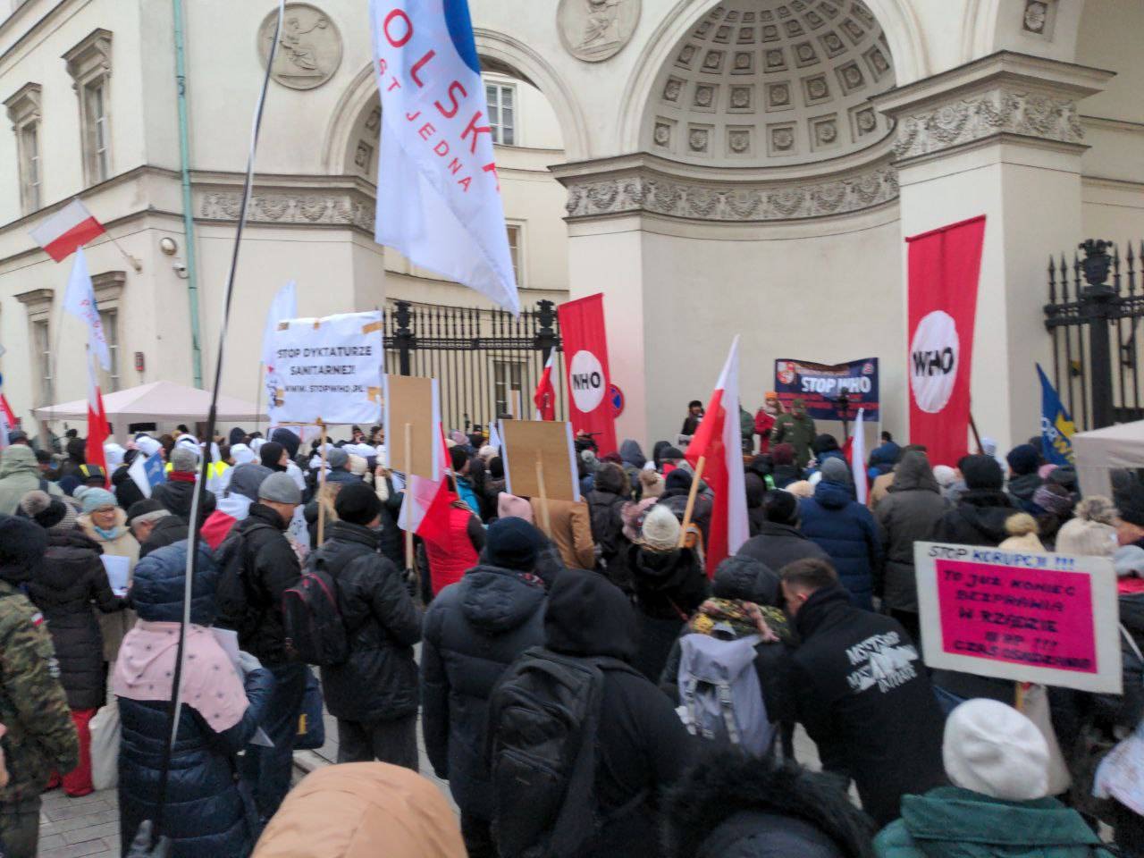 You are currently viewing WIELKI SPOŁECZNY PROTEST PRZECIWKO WHO, HISTORIA ZAWŁASZCZENIA.